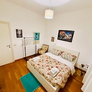 Camera con letto king size